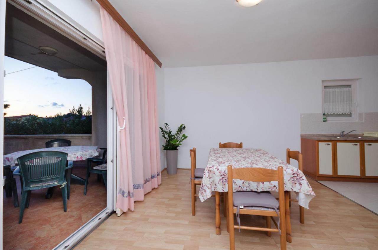 Apartments Ruza-Rajska Beach Лопар Экстерьер фото